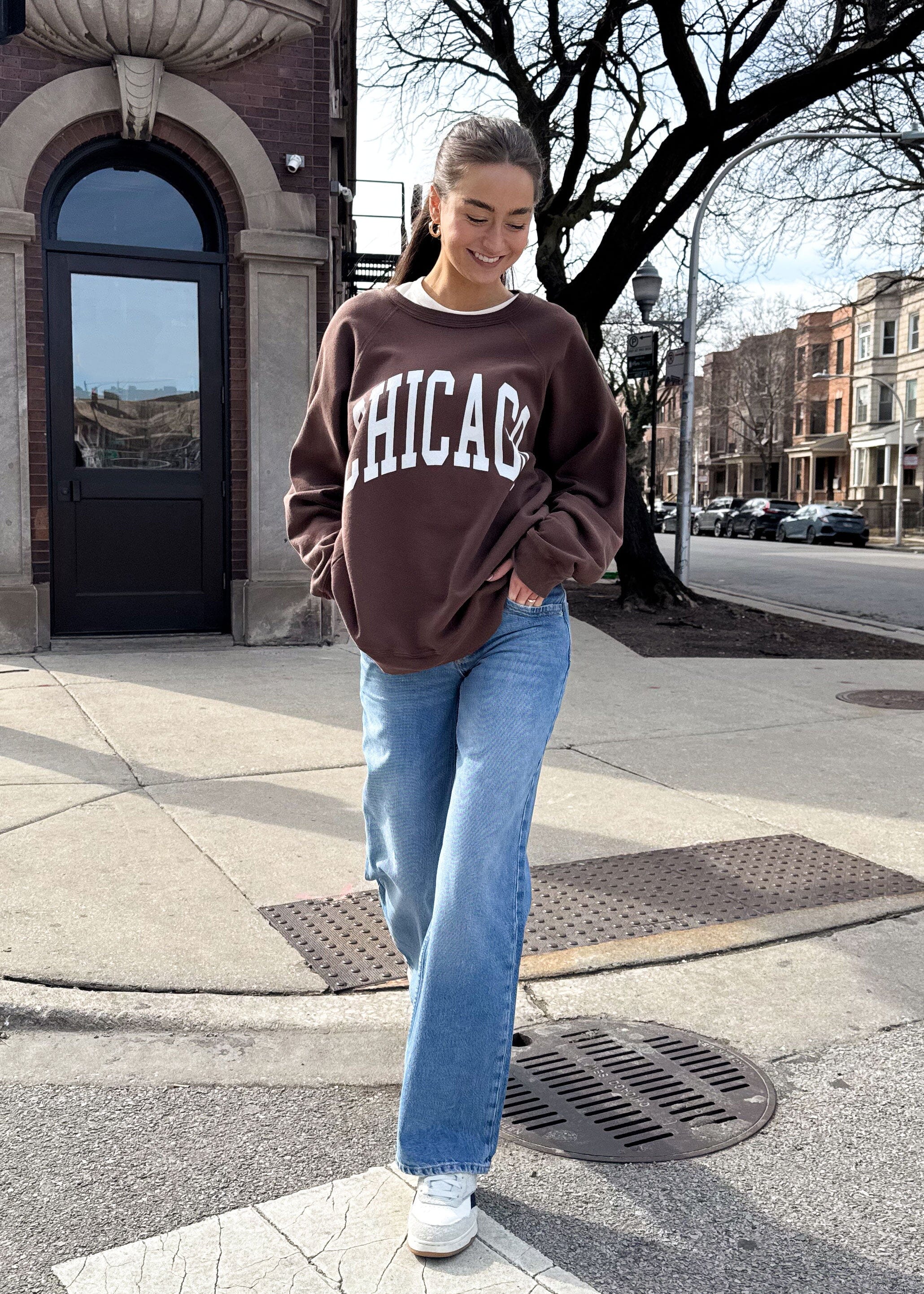 Chicago Classic Crew Sweatshirt - Vintage Chocolate - Image 3