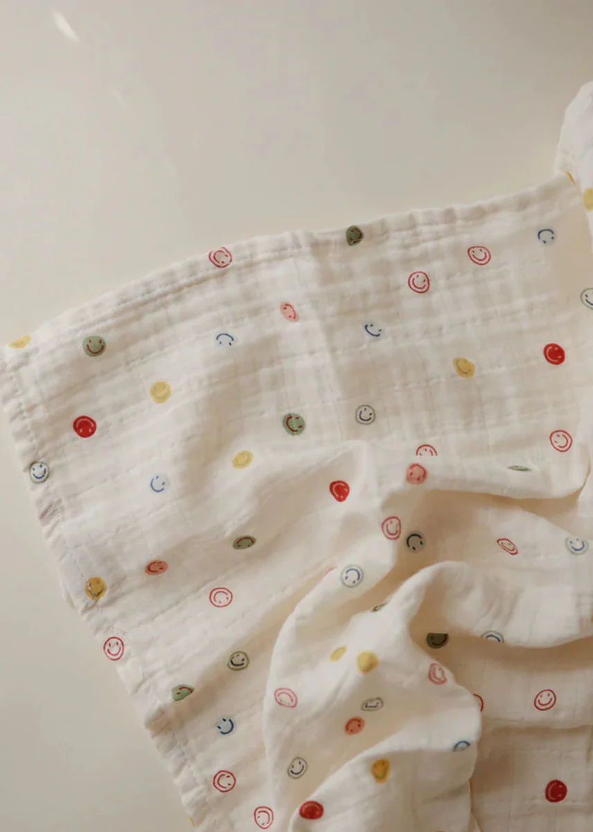 Organic Cotton Muslin Swaddle Blanket - Smiley Face - Image 3